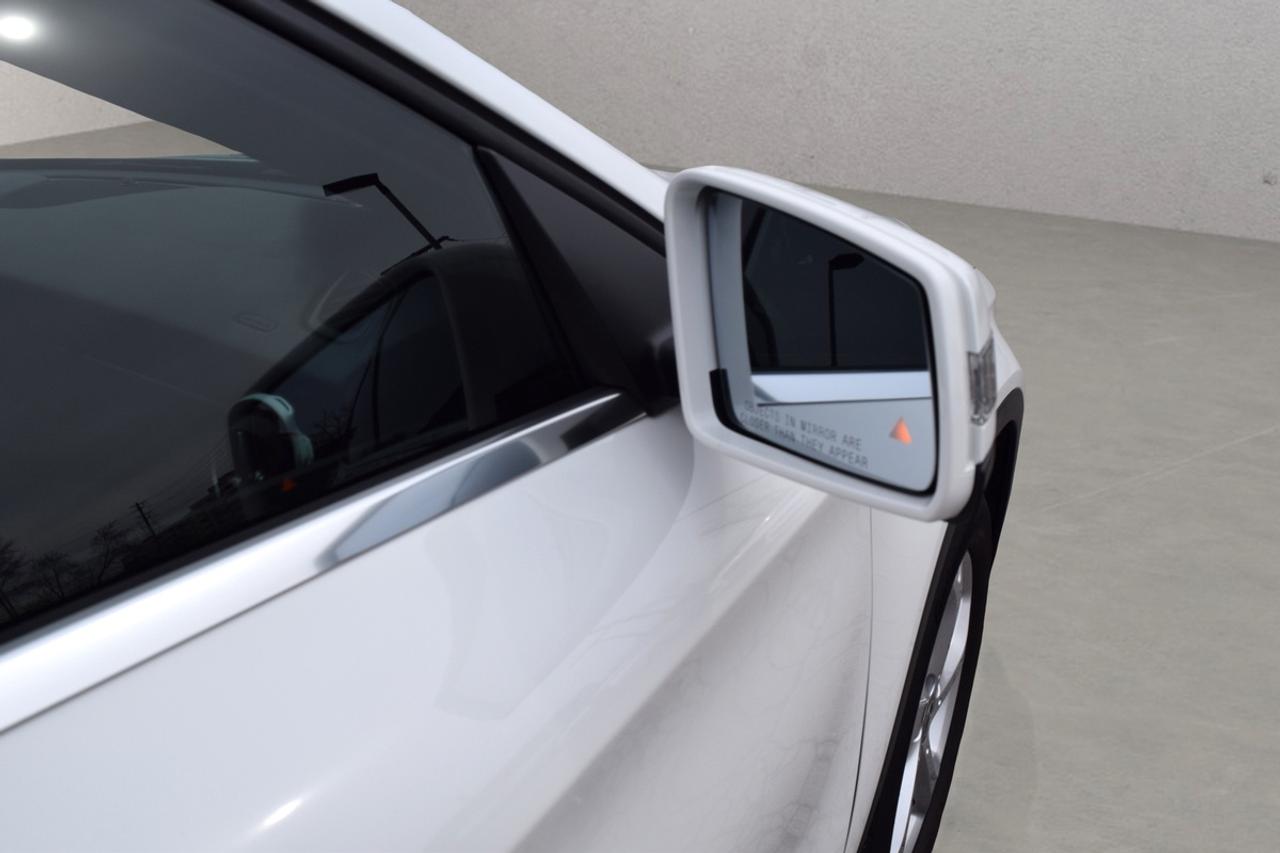 2019 Mercedes-Benz GLA-Class GLA250 4MATIC Navi Panoramic Sunroof Photo