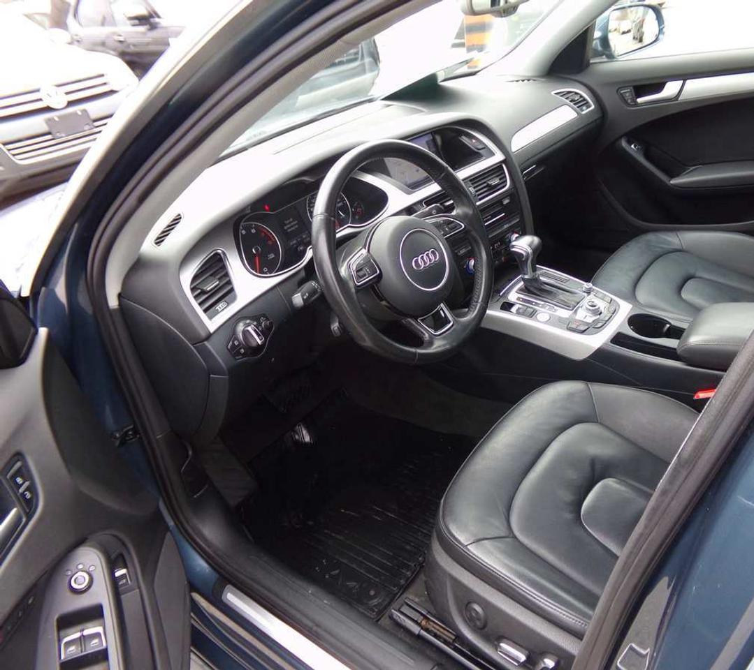 2015 Audi A4 Technik Plus S line AWD Photo