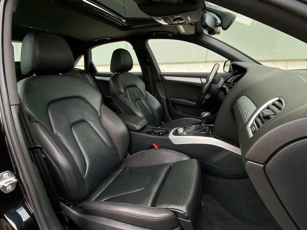 2015 Audi A4 Technik Plus S line AWD Photo4