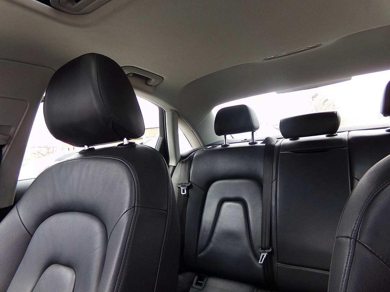 2015 Audi A4 Technik Plus S line AWD Photo