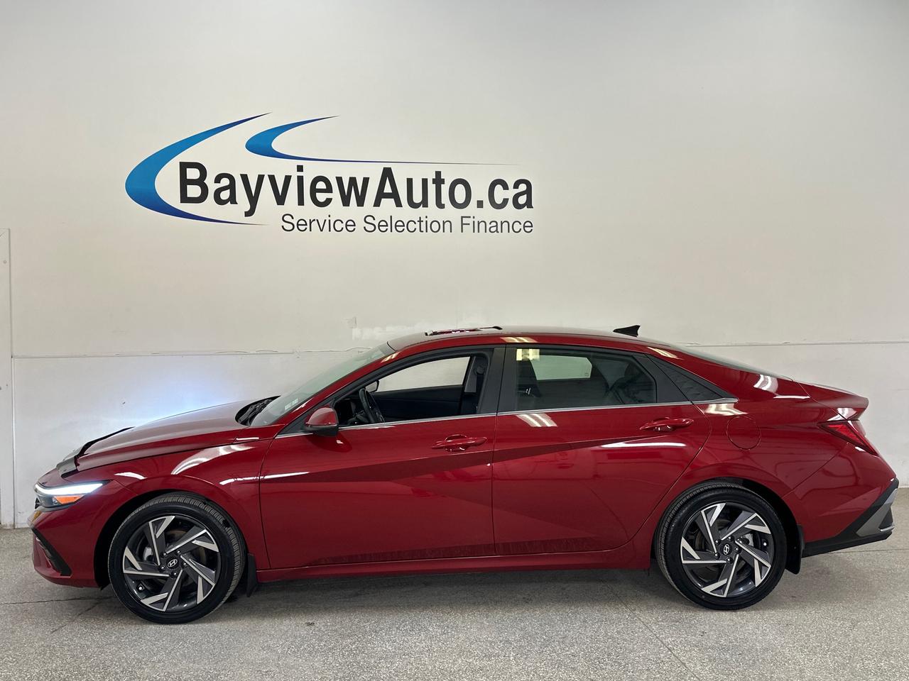 2024 Hyundai Elantra HEV Luxury 4dr Sedan Photo3