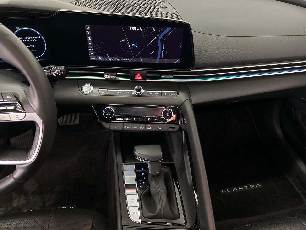 2024 Hyundai Elantra HEV Luxury 4dr Sedan Photo