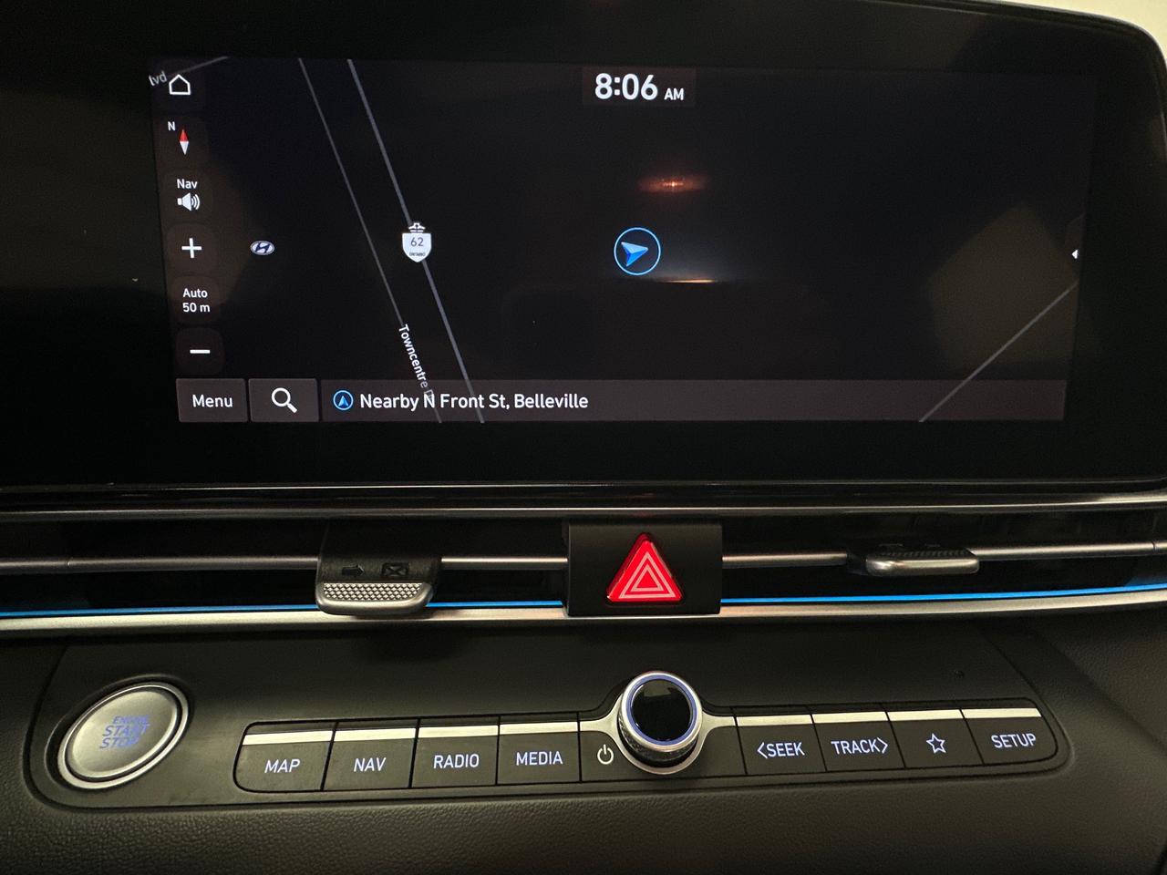 2024 Hyundai Elantra HEV Luxury 4dr Sedan Photo