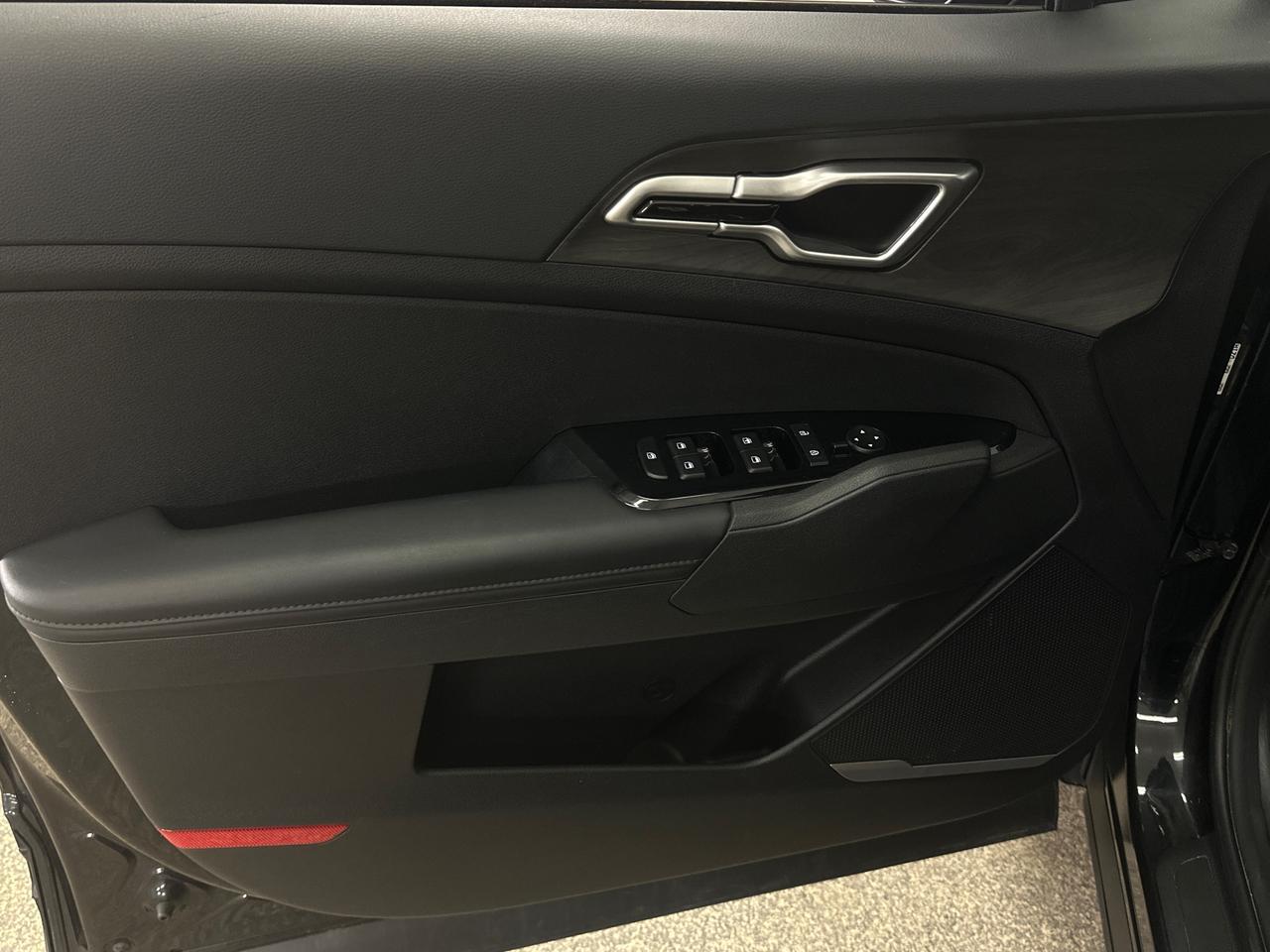 2025 Kia Sportage X-Line 4dr All-Wheel Drive Photo