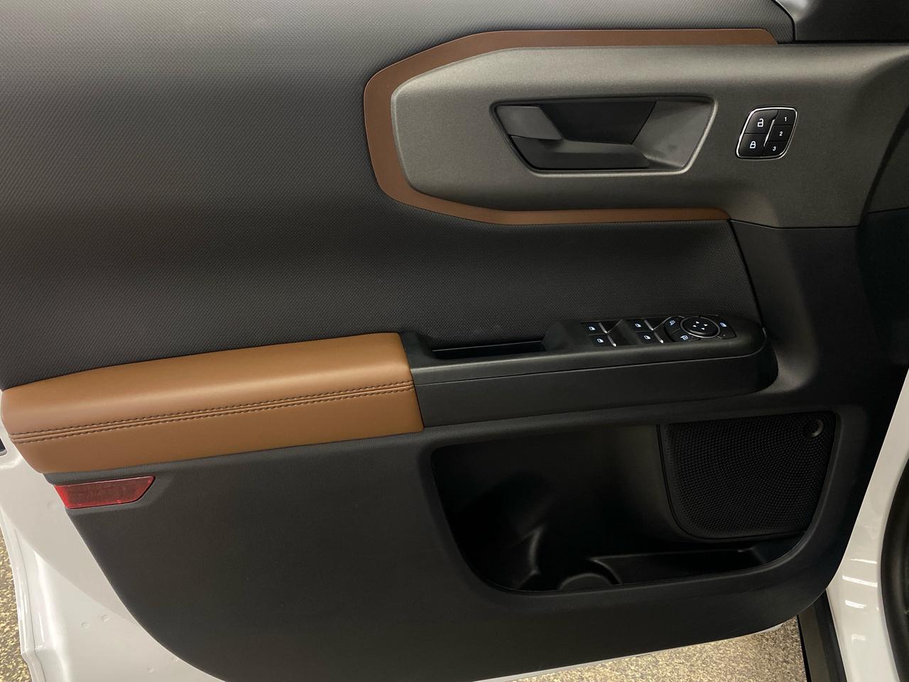 2025 Ford Bronco Sport Outer Banks 4dr 4x4 Photo