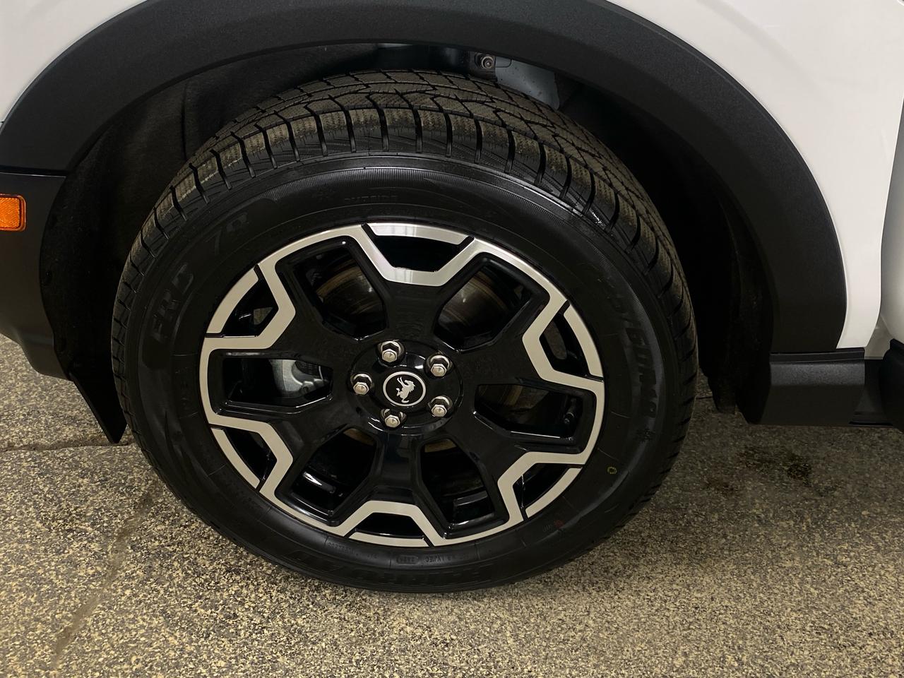 2025 Ford Bronco Sport Outer Banks 4dr 4x4 Photo