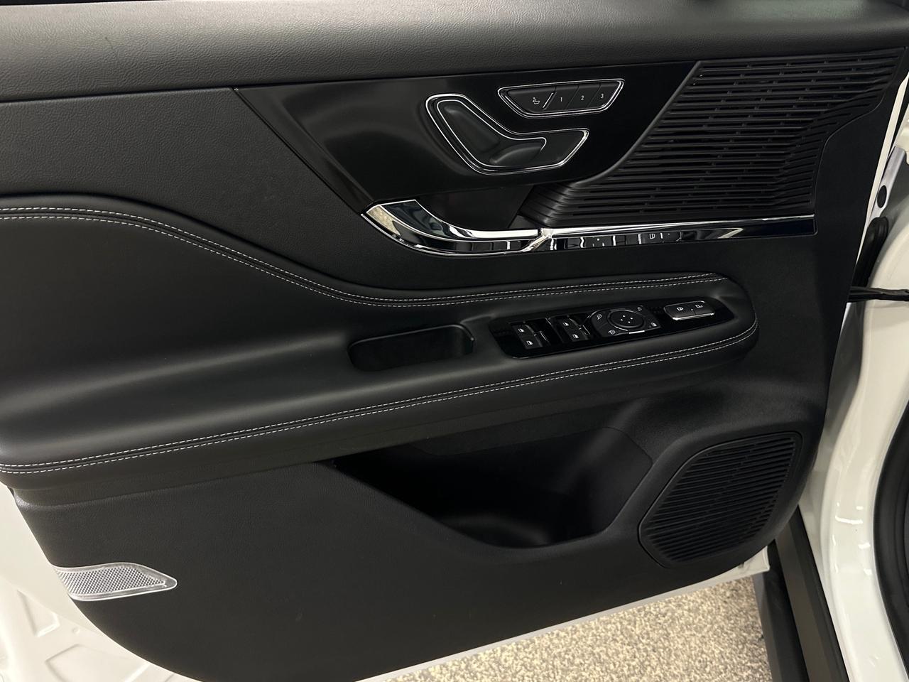 2022 Lincoln Corsair Reserve 4dr All-Wheel Drive Photo