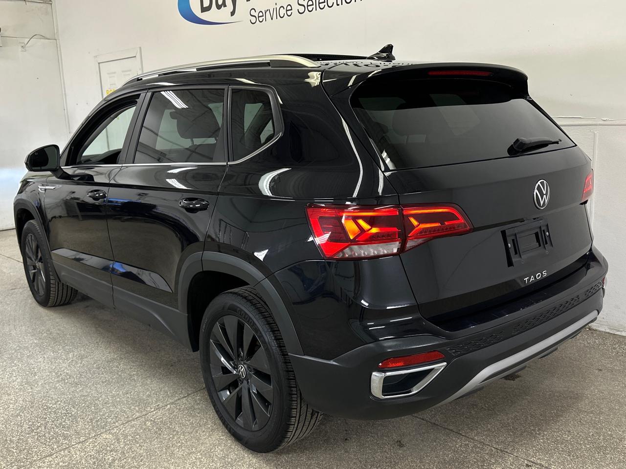 2024 Volkswagen Taos Comfortline 4dr Front-Wheel Drive Photo