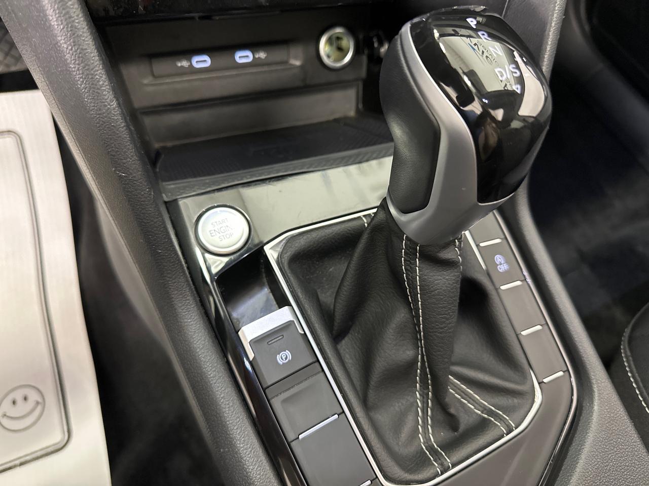 2024 Volkswagen Taos Comfortline 4dr Front-Wheel Drive Photo