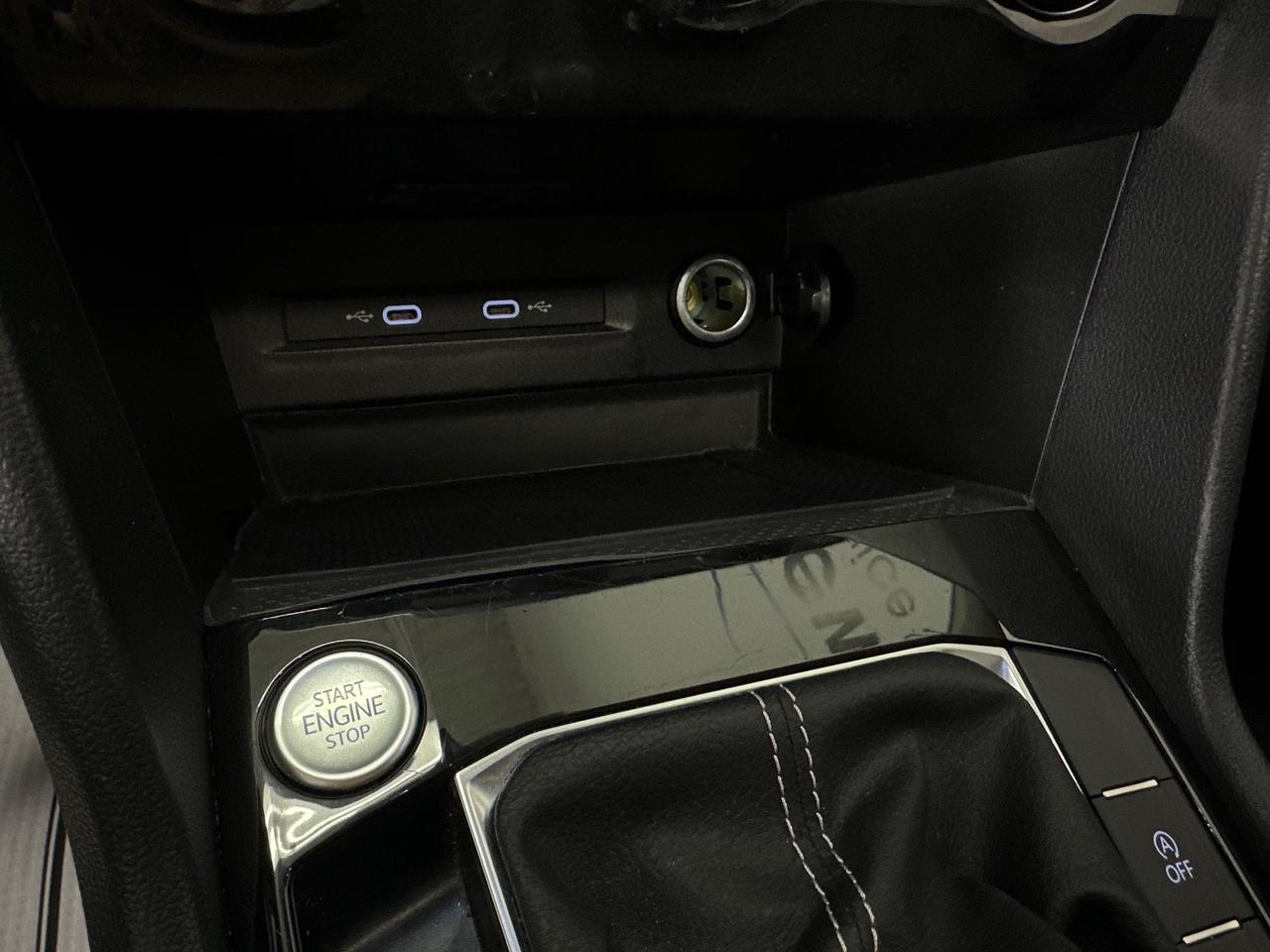 2024 Volkswagen Taos Comfortline 4dr Front-Wheel Drive Photo