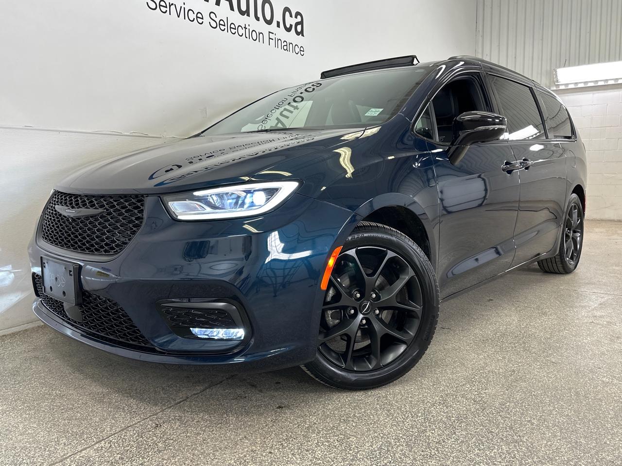 2024 Chrysler Pacifica Limited Front-Wheel Drive Passenger Van Photo2