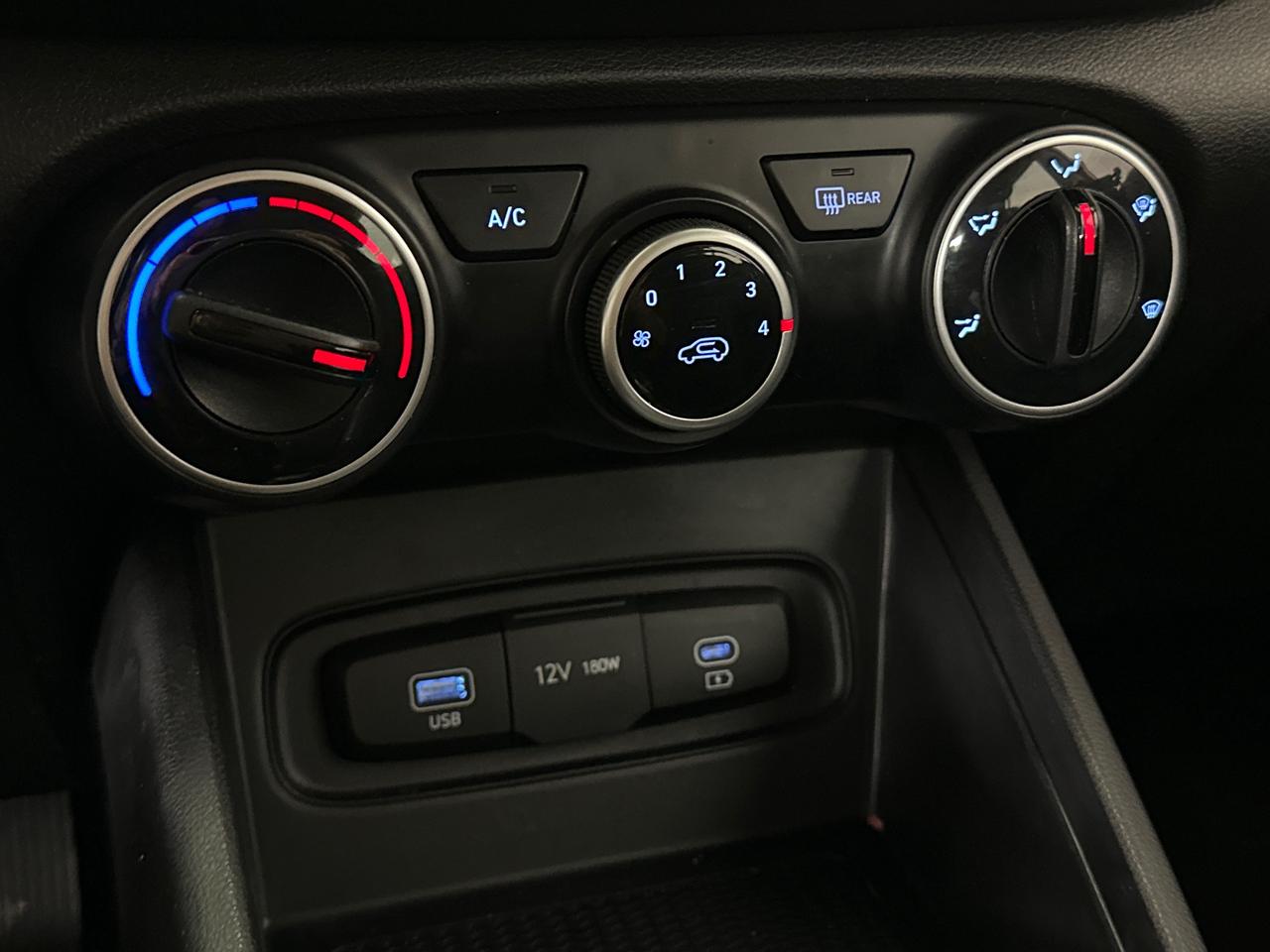 2024 Hyundai Venue Preferred 4dr Front-Wheel Drive Photo