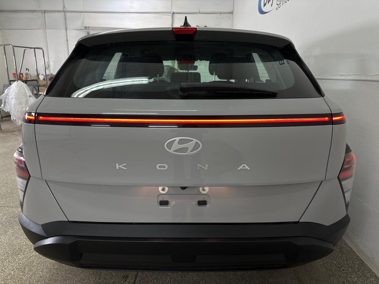 2025 Hyundai KONA 2.0L Essential 4dr Front-Wheel Drive Photo