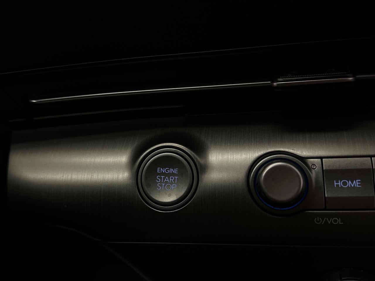 2025 Hyundai KONA 2.0L Essential 4dr Front-Wheel Drive Photo