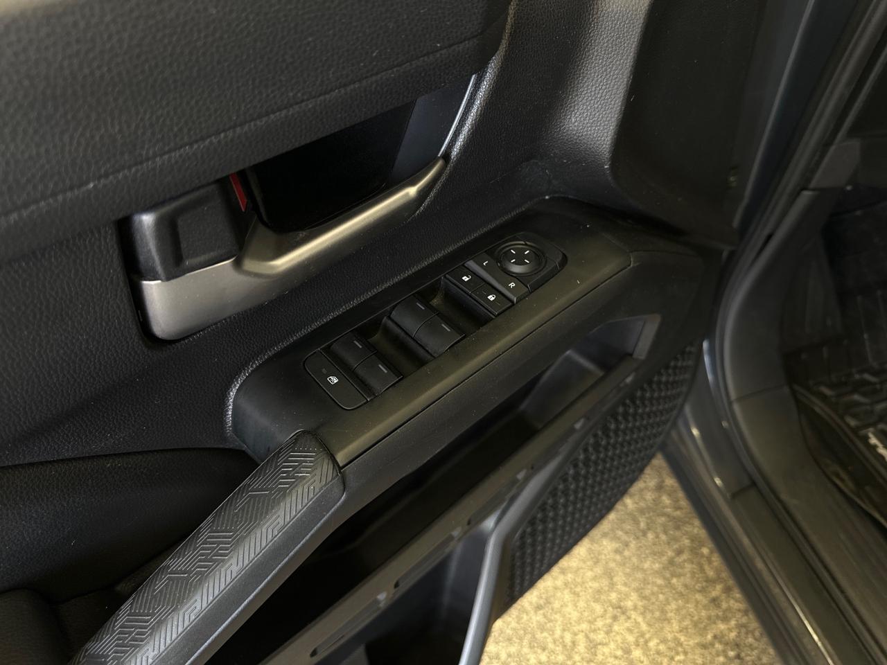2025 Toyota Tacoma TRD Off Road Photo