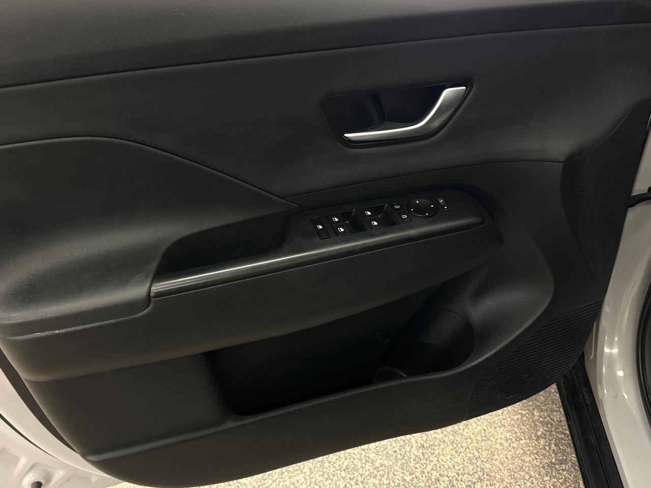 2025 Hyundai KONA 2.0L Preferred w/Trend Package 4dr All-Wheel Drive Photo