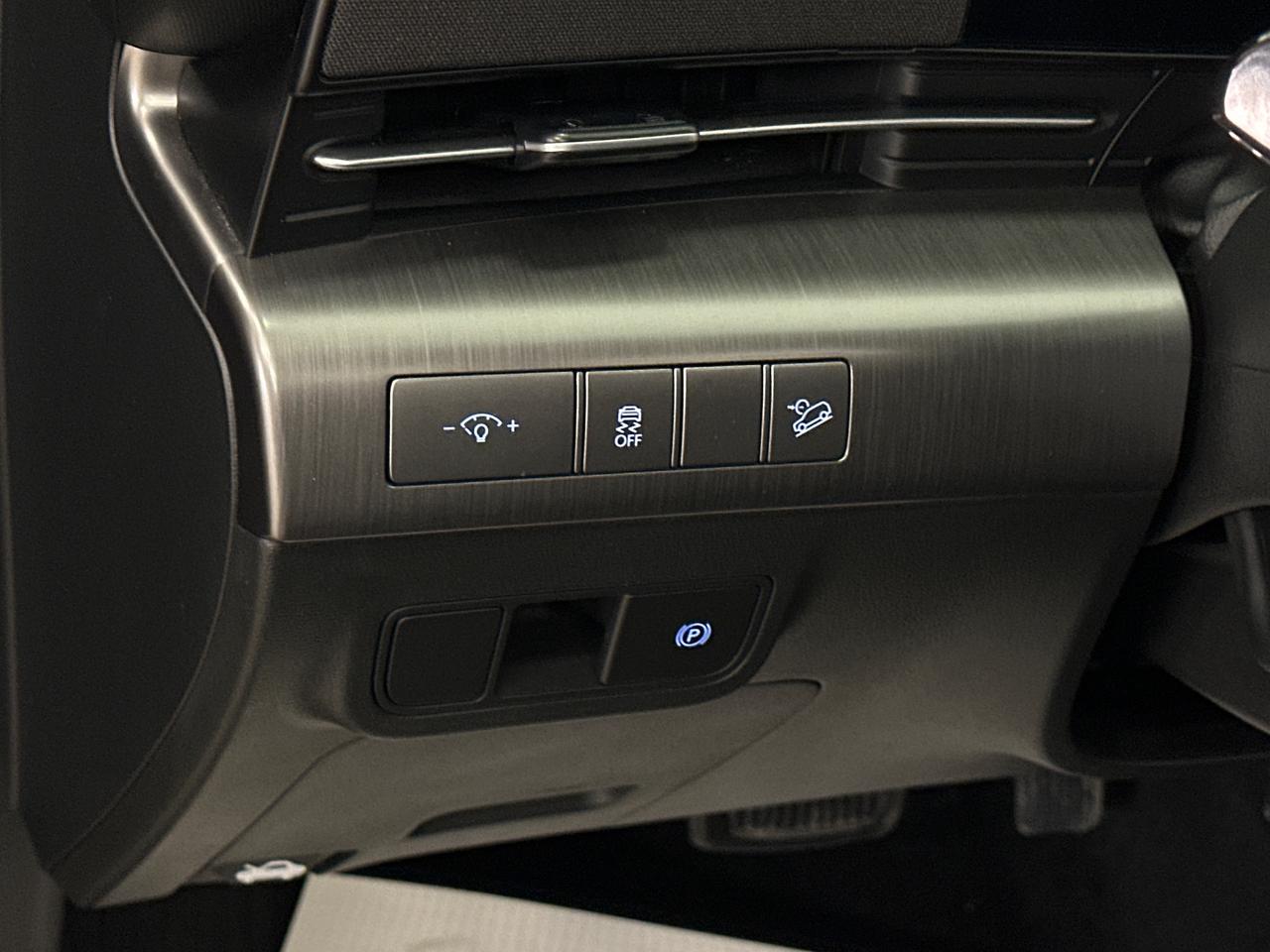 2025 Hyundai KONA 2.0L Preferred w/Trend Package 4dr All-Wheel Drive Photo