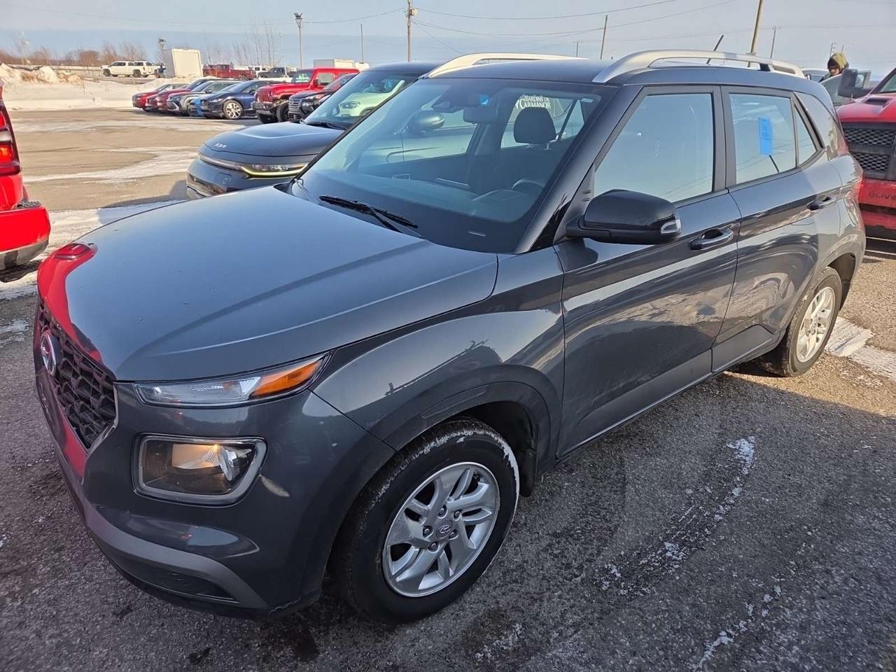 2023 Hyundai Venue Preferred w/Two-Tone 4dr Front-Wheel Drive Photo0