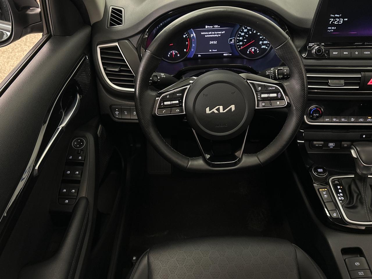 2023 Kia Seltos SX Turbo w/Black Interior 4dr All-Wheel Drive Photo