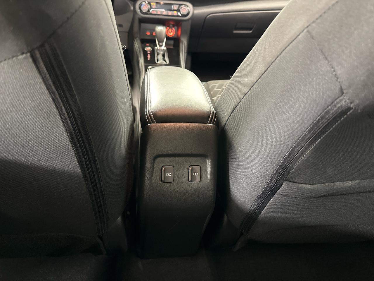 2024 Nissan Kicks SV 4dr Front-Wheel Drive Photo