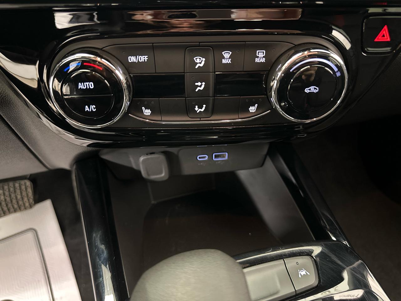 2025 Chevrolet Trax 2RS 4dr Front-Wheel Drive Photo
