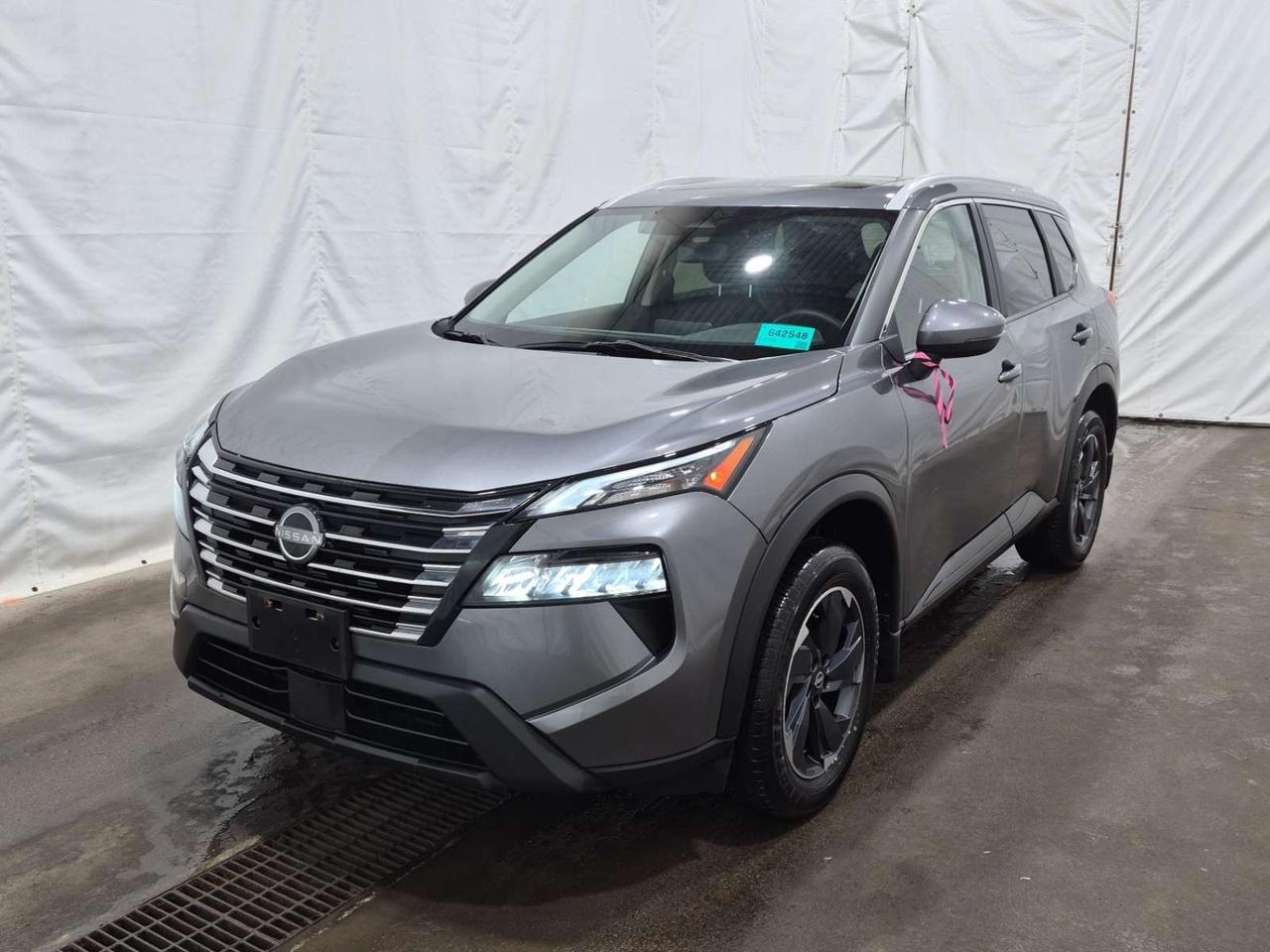 Serving Quinte for 60 years! 43,000 vehicles sold! We are one of Canadas largest independent retailers! High quantity-quality lease returns at live market pricing, best finance rates, rates as low as 6.45%, and no hidden fees. Up to 300 vehicles to choose from in 1 location. The way used car buying should be!
