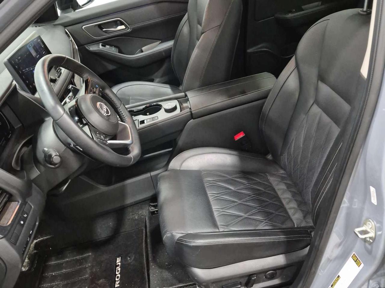 2024 Nissan Rogue Platinum 4dr All-Wheel Drive Sport Utility Photo