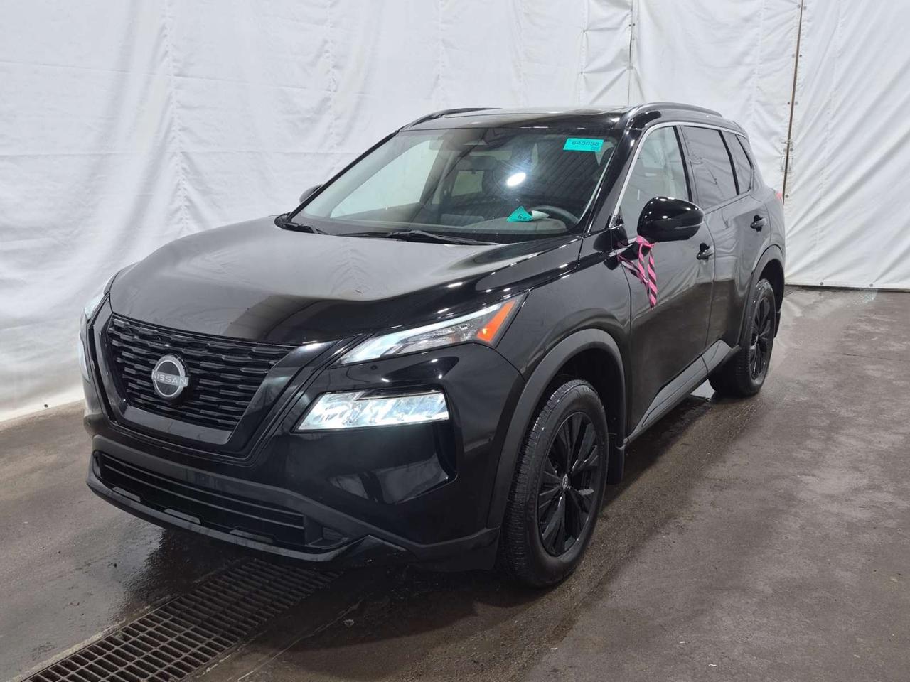 Serving Quinte for 60 years! 43,000 vehicles sold! We are one of Canadas largest independent retailers! High quantity-quality lease returns at live market pricing, best finance rates, rates as low as 6.45%, and no hidden fees. Up to 300 vehicles to choose from in 1 location. The way used car buying should be!