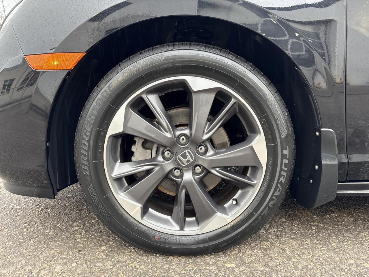 2022 Honda Odyssey Touring Photo