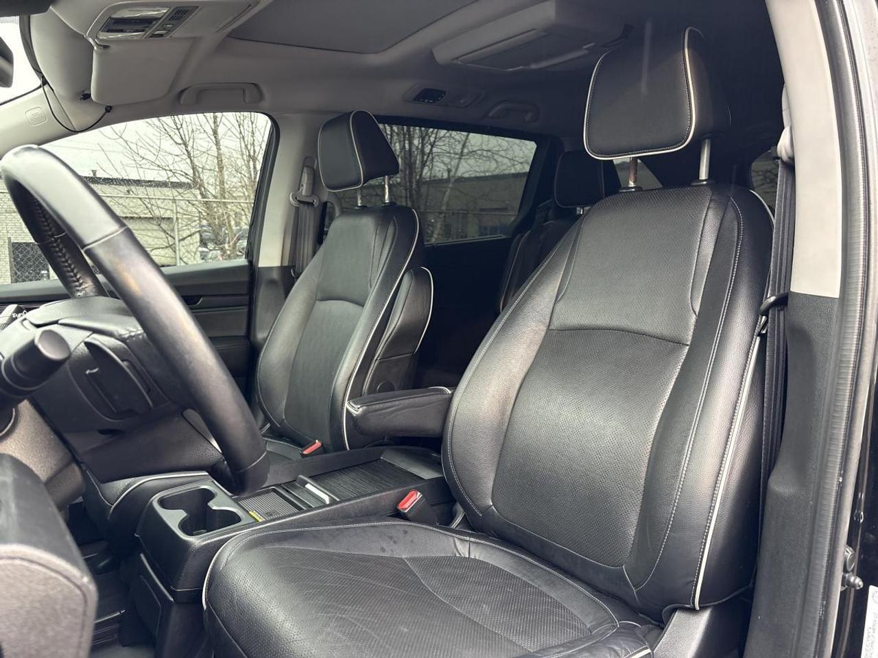 2022 Honda Odyssey Touring Photo