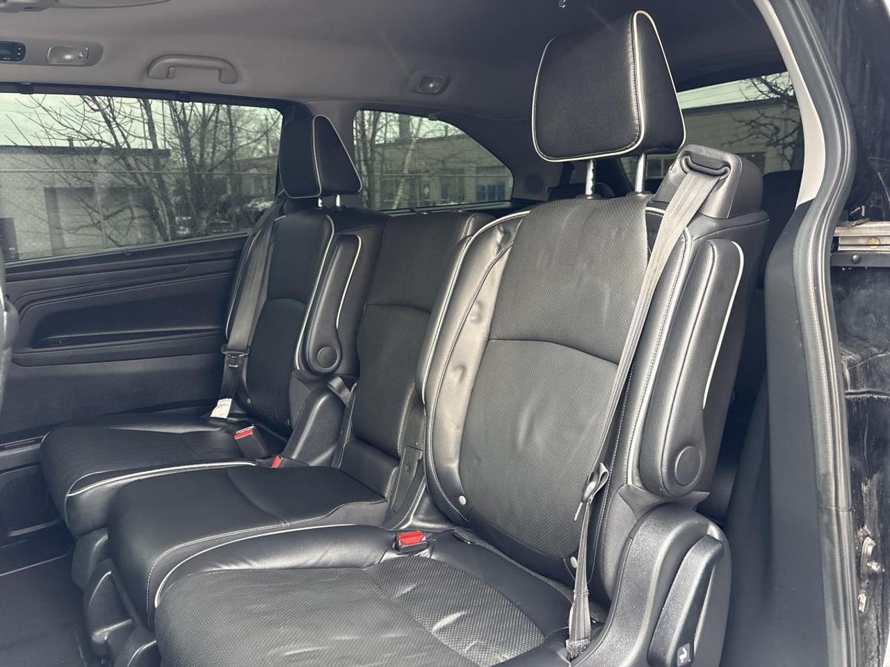 2022 Honda Odyssey Touring Photo