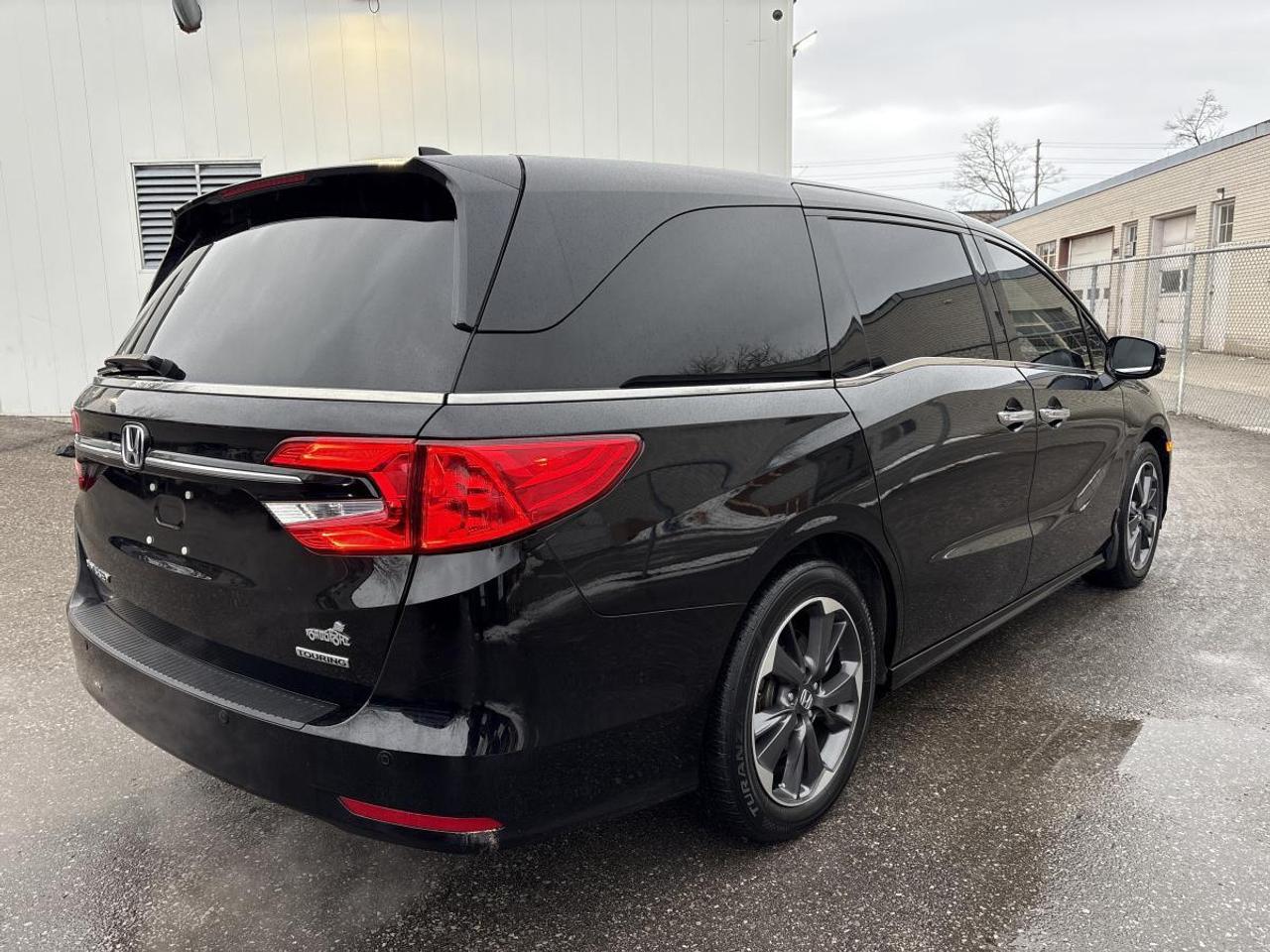 2022 Honda Odyssey Touring Photo