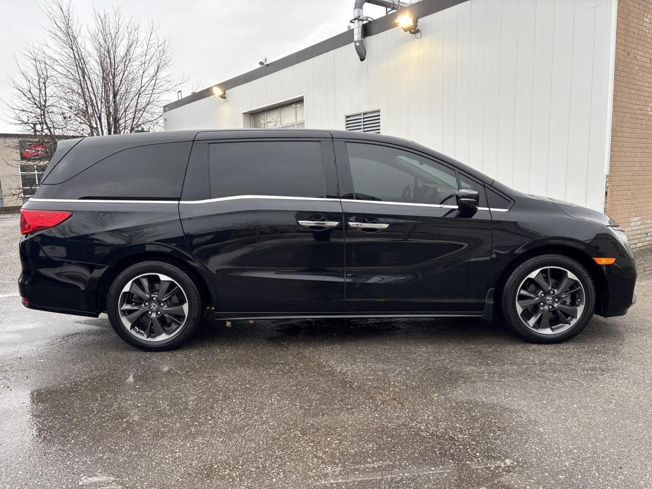 2022 Honda Odyssey Touring Photo