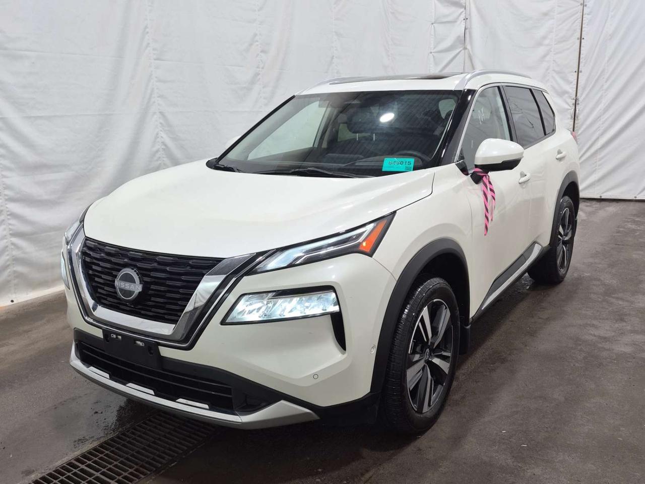 Serving Quinte for 60 years! 43,000 vehicles sold! We are one of Canadas largest independent retailers! High quantity-quality lease returns at live market pricing, best finance rates, rates as low as 6.45%, and no hidden fees. Up to 300 vehicles to choose from in 1 location. The way used car buying should be!