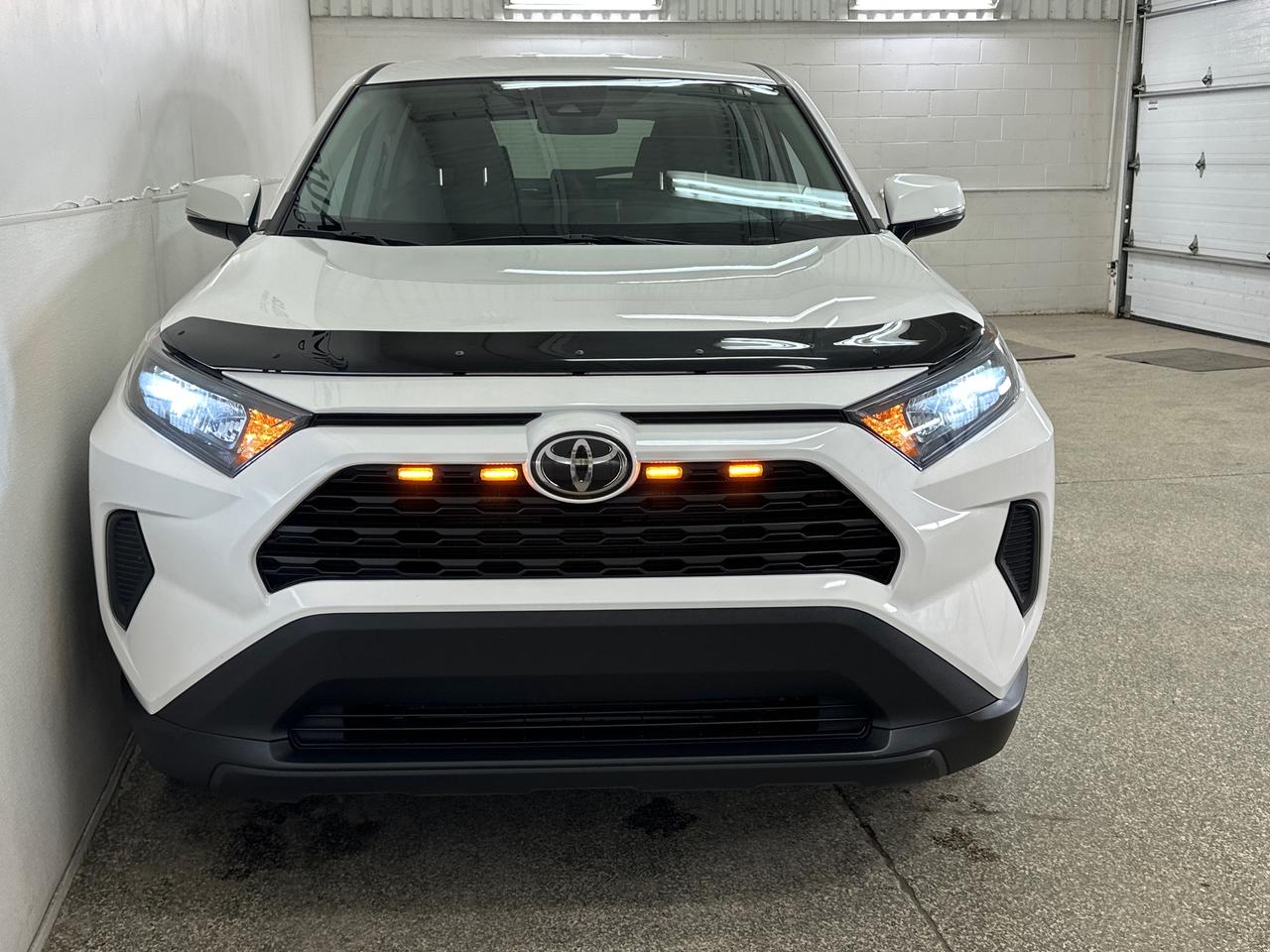 2022 Toyota RAV4 LE 4dr All-wheel Drive Photo