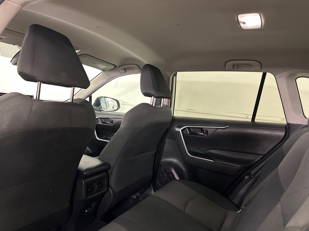 2022 Toyota RAV4 LE 4dr All-wheel Drive Photo