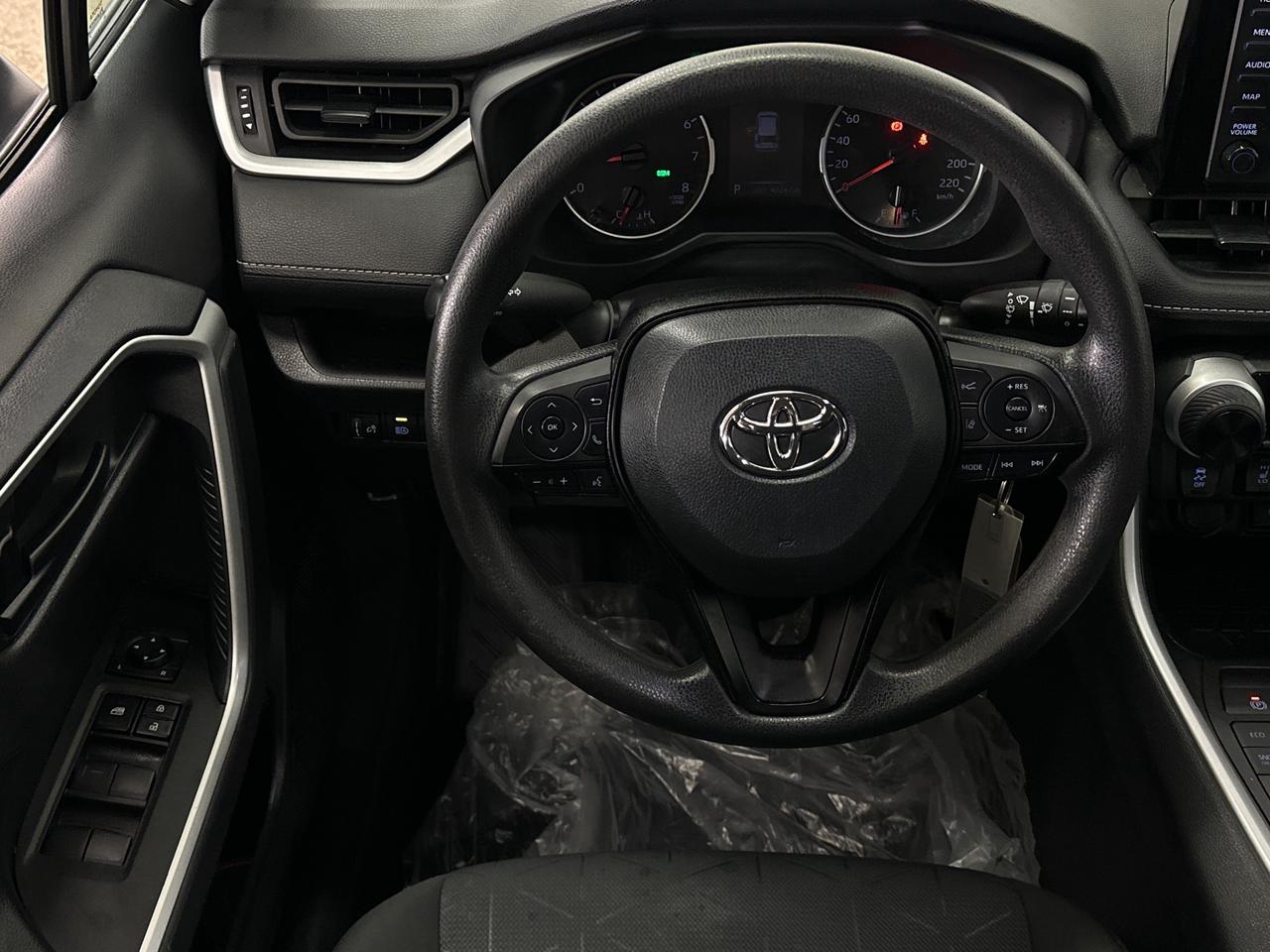 2022 Toyota RAV4 LE 4dr All-wheel Drive Photo