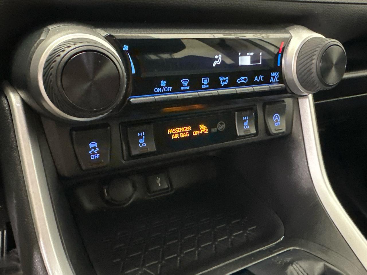 2022 Toyota RAV4 LE 4dr All-wheel Drive Photo