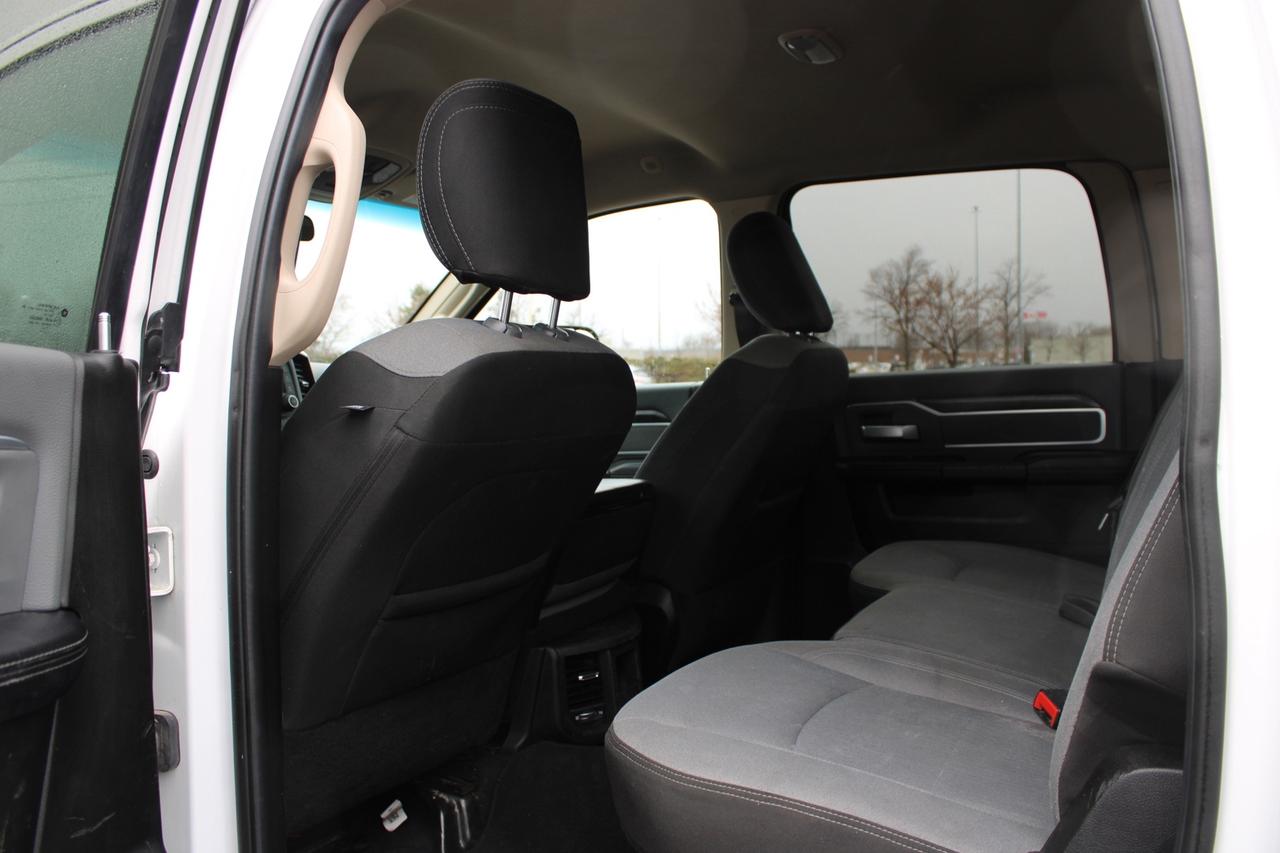 2019 RAM 2500 Big Horn Crew Cab 4WD Hemi 6.4L Photo