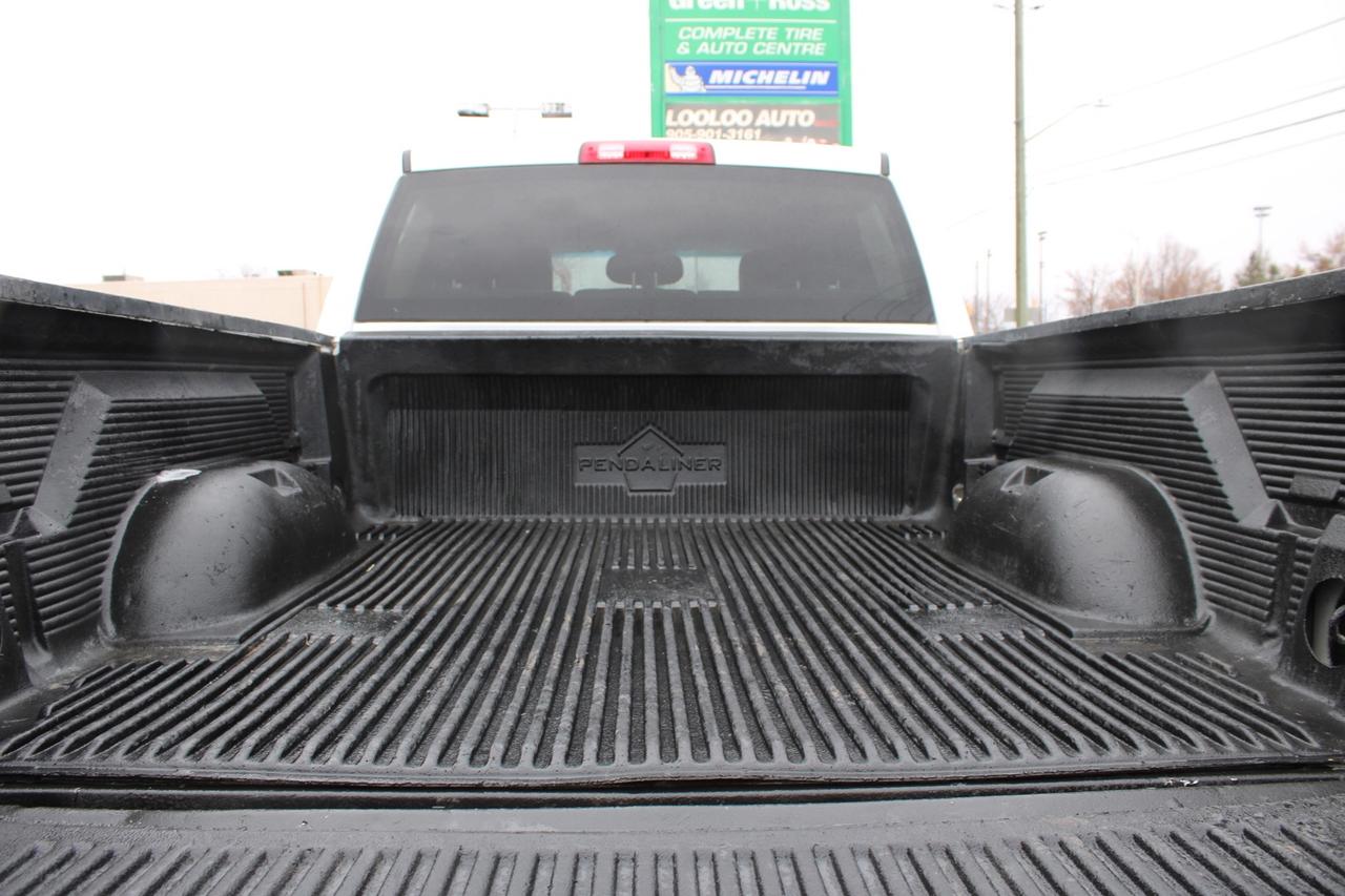 2019 RAM 2500 Big Horn Crew Cab 4WD Hemi 6.4L Photo