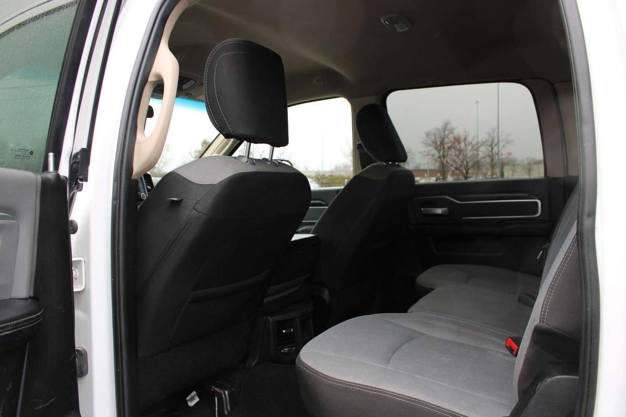 2019 RAM 2500 Big Horn Crew Cab 4WD Hemi 6.4L Photo