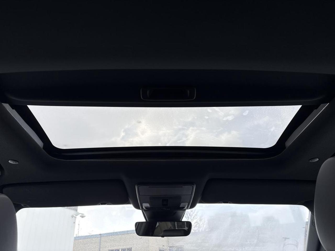 2024 Honda CR-V Hybrid Touring Honda Certified With 7YR/160K Warranty Photo