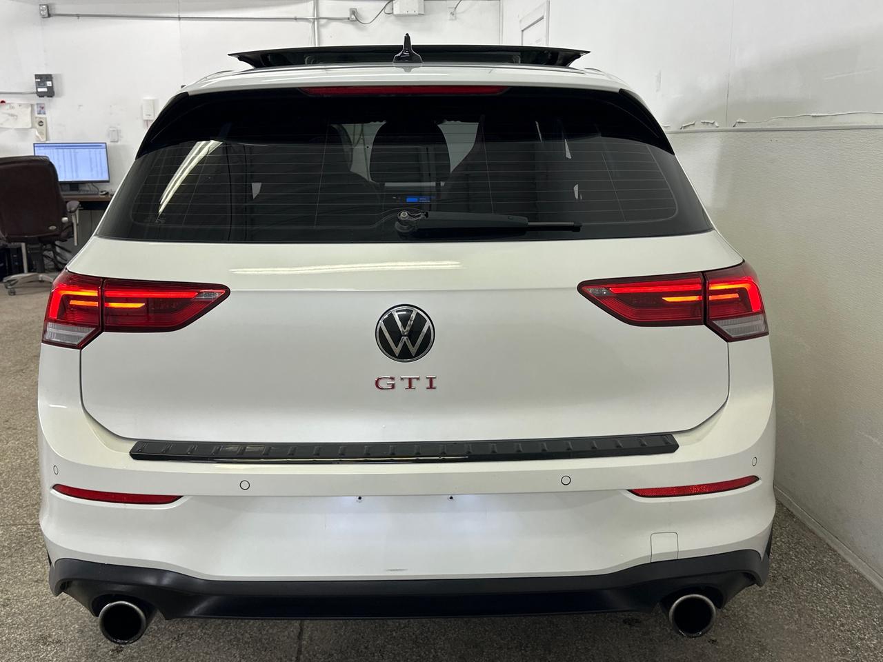 2023 Volkswagen Golf GTI Autobahn (M6) 4dr Hatchback Photo