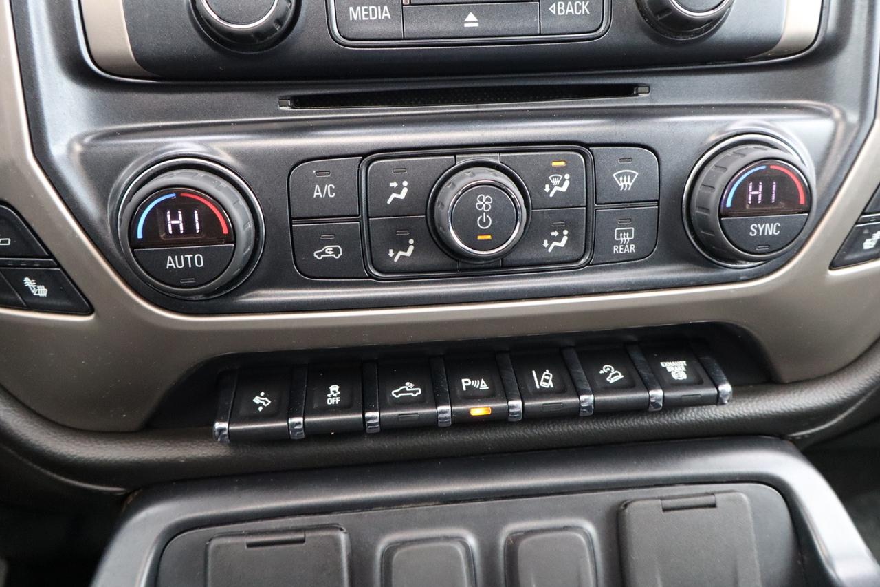 2018 GMC SIERRA 2500HD Denali Crew Cab 4WD Diesel Duramax Photo