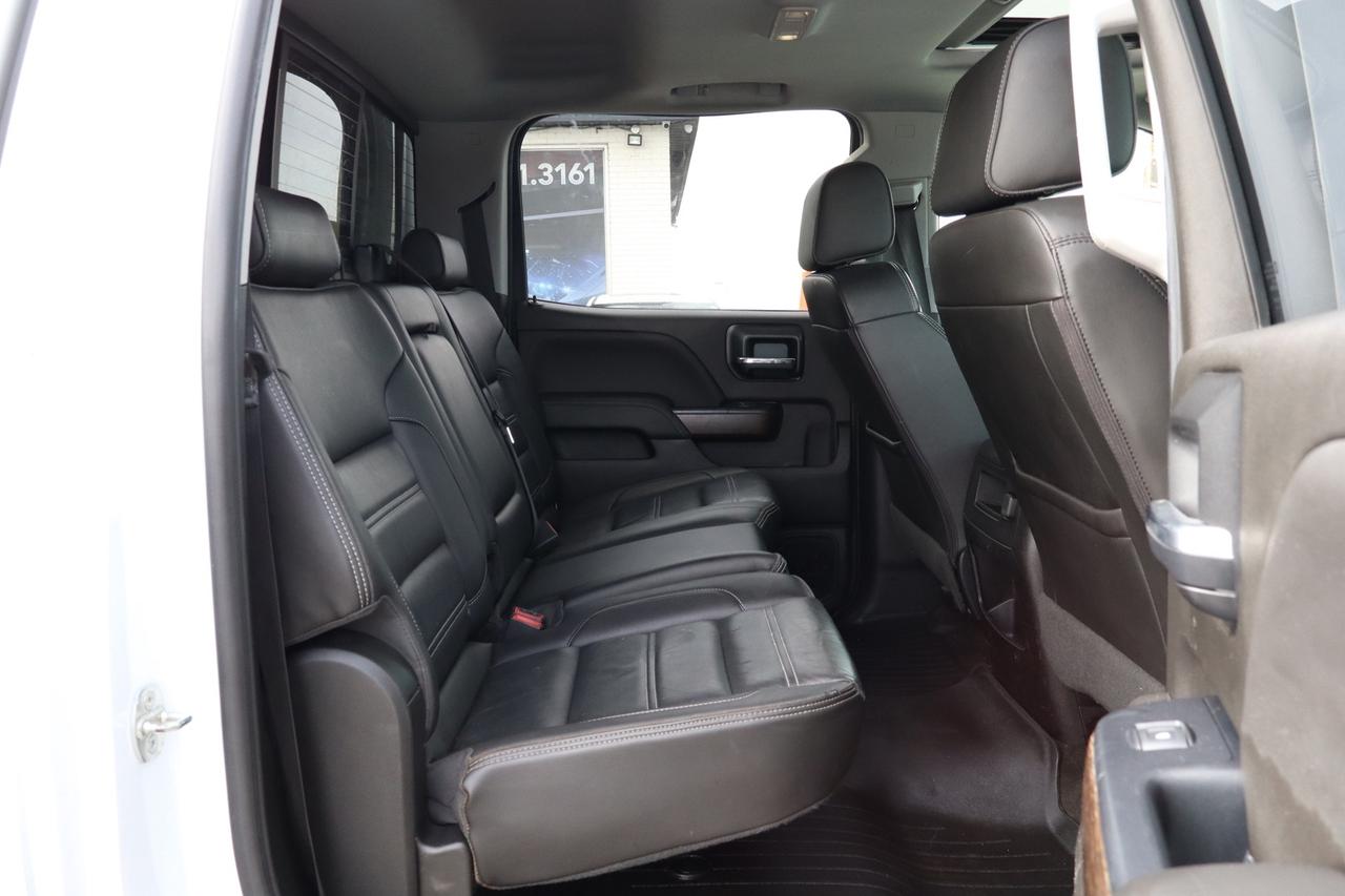 2018 GMC SIERRA 2500HD Denali Crew Cab 4WD Diesel Duramax Photo