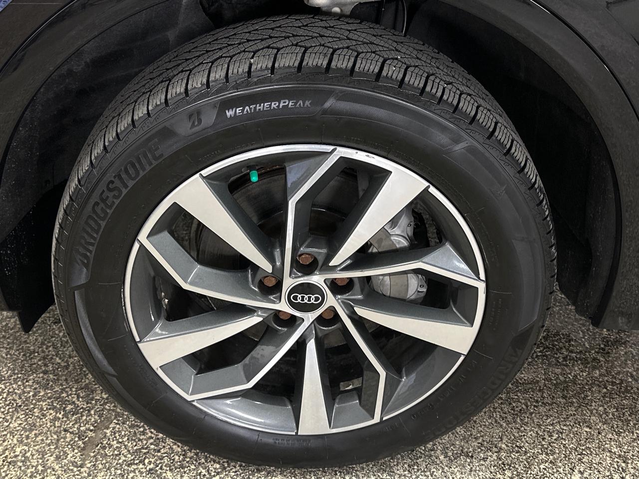 2022 Audi Q5 45 Technik 4dr All-Wheel Drive quattro Sport Utility Photo