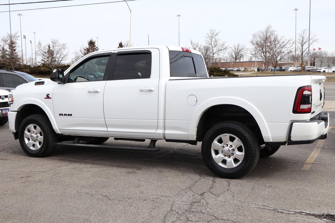 2022 RAM 3500 Laramie Crew Cab 4WD Cummins Diesel 6.7L Level 2 Photo4