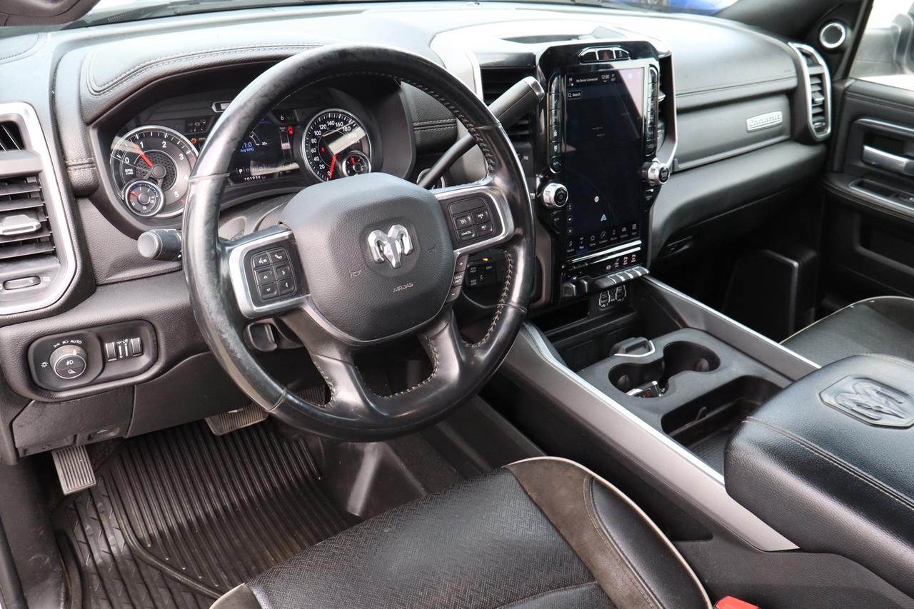 2022 RAM 3500 Laramie Crew Cab 4WD Cummins Diesel 6.7L Level 2 Photo