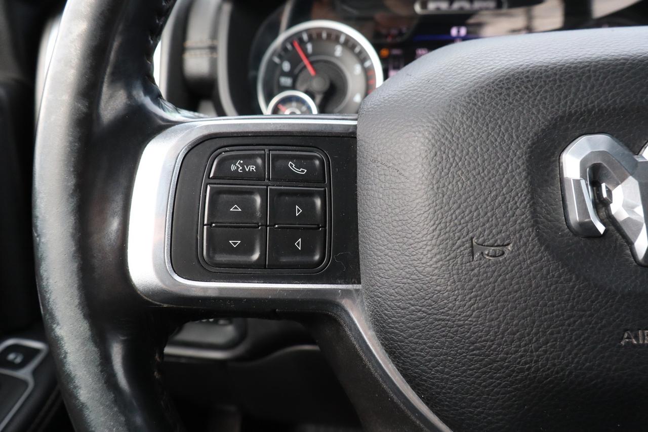 2022 RAM 3500 Laramie Crew Cab 4WD Cummins Diesel 6.7L Level 2 Photo