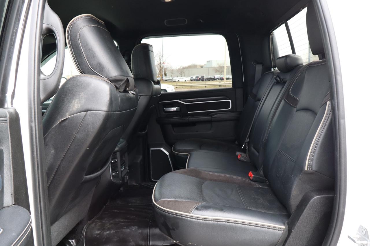 2022 RAM 3500 Laramie Crew Cab 4WD Cummins Diesel 6.7L Level 2 Photo